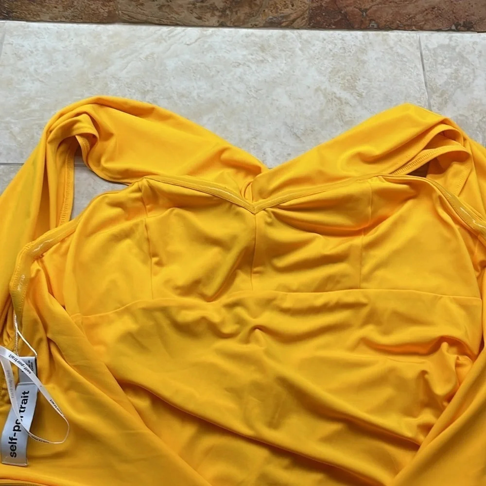 Self-Portrait Dress Bodycon Mini Size 8 Yellow Jersey Off-Shoulder Ruched - Picture 11 of 13